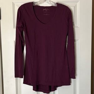 Peruvian Connection Long Sleeve V-Neck Top in Plum
